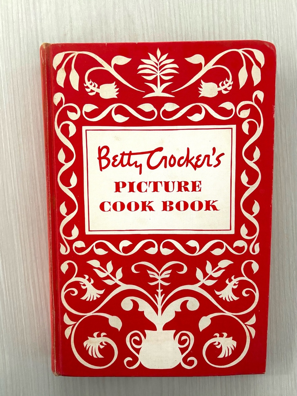 Betty Crocker Picture Cook Book in wonderful condition! 1st Edition 2nd printing